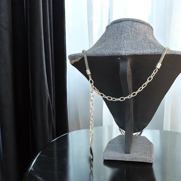 Nautilus Concept Circle Necklace - Picture 2 of 2